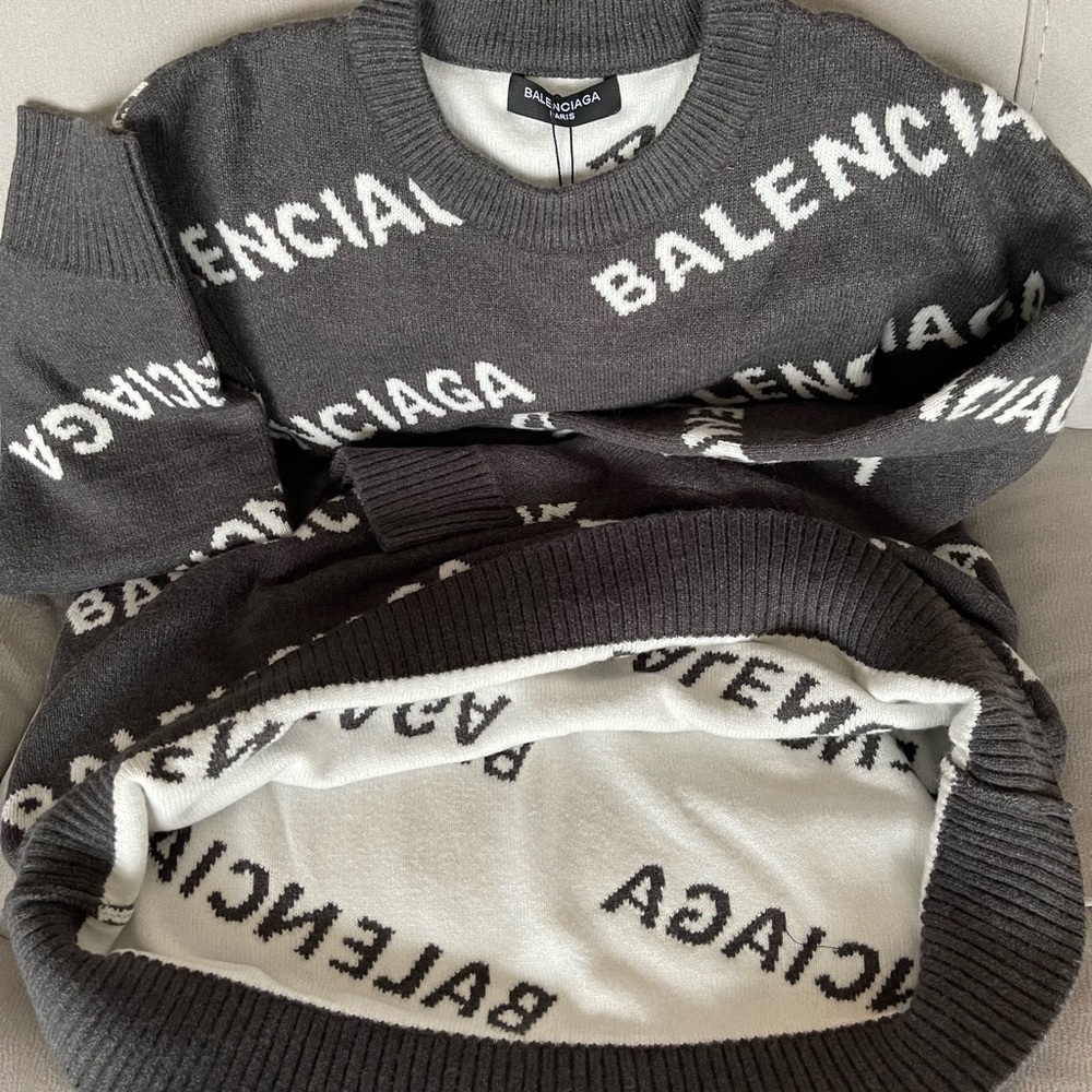 Balenciaga sweatshirt